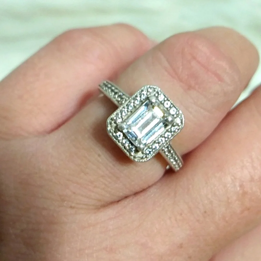 FINAL SALE! Stunning Sterling Silver 925 Cz Ring ๐ Size 7 - Picture 1 of 14